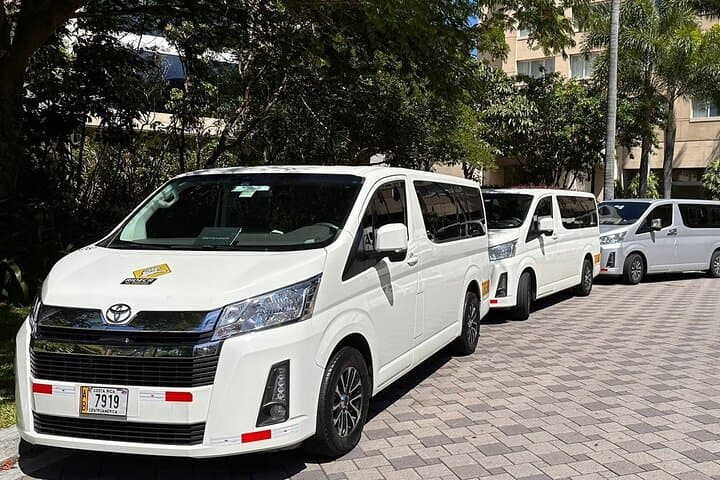 La Fortuna to Liberia Private Transfer — Minivan Airport Shuttle with Flexible Stops photo 4