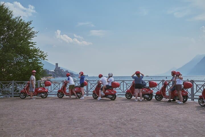 Round-the-Lake Vespa Route: Self-Guided Day Tour from Bardolino photo 3