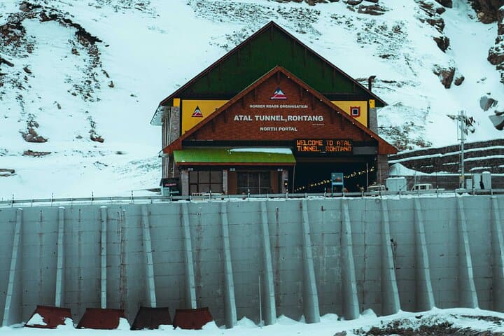 Atal Tunnel, Sissu & Solang Valley Day Tour from Manali photo 6