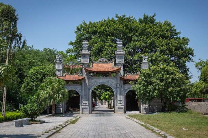 All-Day Ninh Binh Adventure: Hoa Lu, Trang An Sampan & Mua Cave Viewpoint photo 5