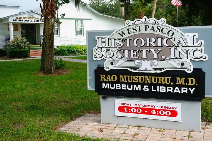 Audio Guide to New Port Richey: Historic Downtown & Sims Park Walking Tour photo 4