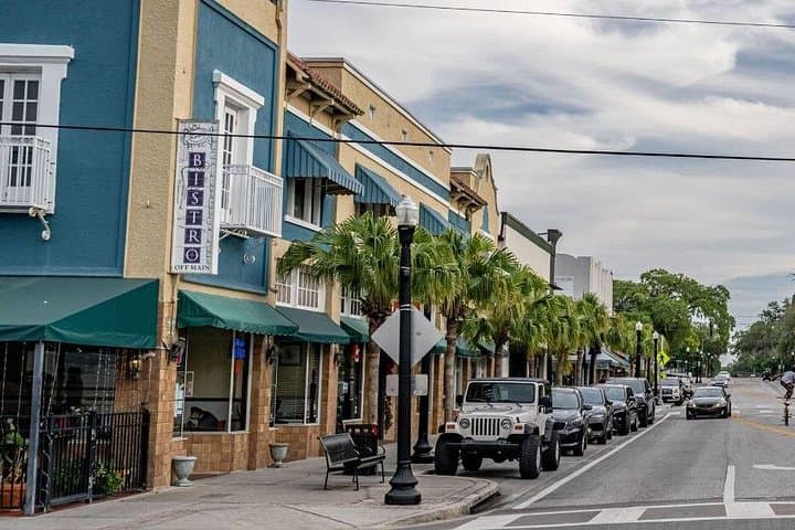 Audio Guide to New Port Richey: Historic Downtown & Sims Park Walking Tour photo 2