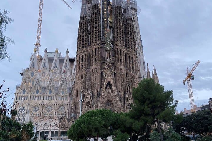 Full-Day Barcelona City Tour and La Roca Village Outlet Experience photo 6
