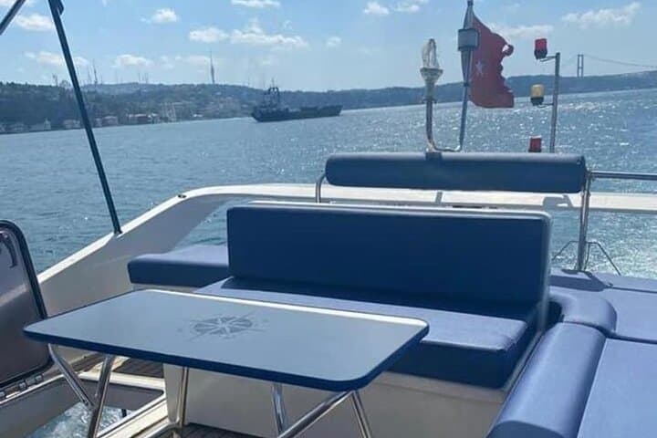 Private Luxury Yacht on the Bosphorus — 14m Bosphorus Cruise in Istanbul photo 5