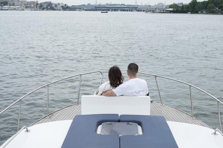 Private Luxury Yacht on the Bosphorus — 14m Bosphorus Cruise in Istanbul photo 4