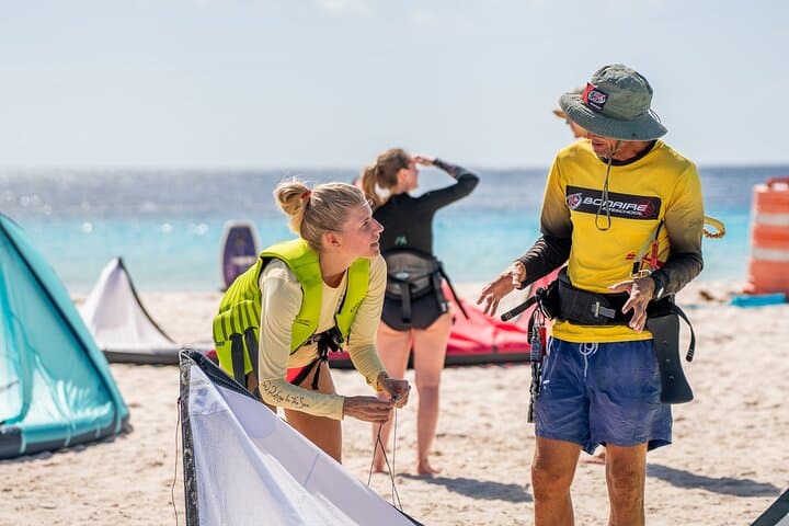 Private Kitesurfing Lesson in Bonaire — 3-Hour One-on-One Coaching photo 4