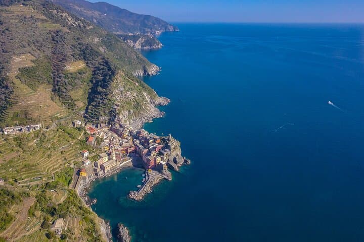 Cinque Terre Private Wine and Views Tour — Luxury Wine Tasting & Scenic Viewpoints photo 5