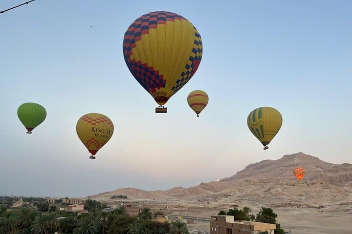 Sunrise Hot Air Balloon Ride Over Luxor's West Bank photo 2