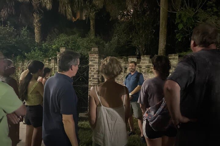 Charleston Ghost Tour: 10 Original Stories with Paranormal Equipment photo 4