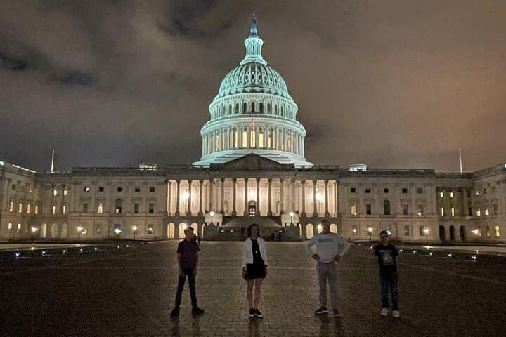Monuments Express: Private SUV Tour of Washington, D.C.