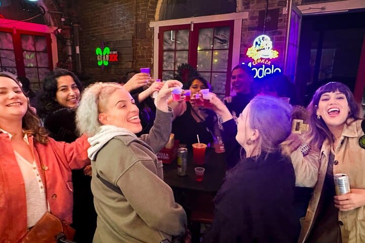 New Orleans Haunted Bar Crawl in the French Quarter — VIP Ghost Tour with Shot photo 6