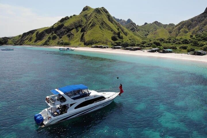 Full-Day Komodo Island Hopping: Padar, Dragons & Manta Snorkel from Labuan Bajo photo 3