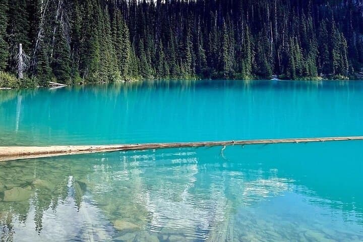 Joffre Lakes Day Hike: Upper Lake, Glacier Views & Sea to Sky Drive photo 3