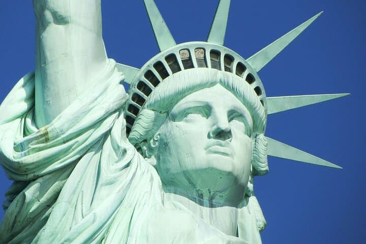 statue-of-liberty-express-pre-ferry-tour-fast-track-liberty-island photo 2