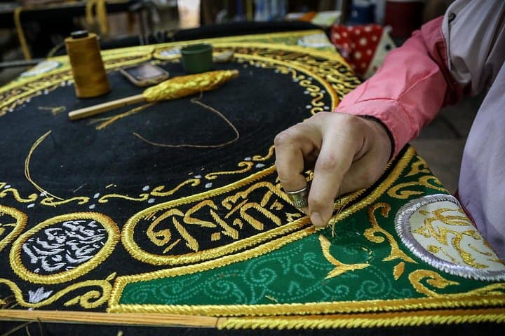 Inside the Kiswah Factory: Mecca’s Sacred Cloth and Hudaybiyyah History Tour photo 3