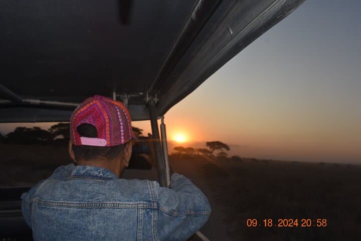 Private 5-Day Masai Mara & Lake Nakuru Safari — Peak Season Wildlife, Culture & Lodges photo 3