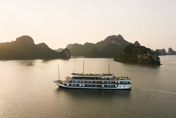4-Day Hanoi, Ninh Binh & Halong Bay: Lan Ha Overnight Cruise and Trang An photo 2