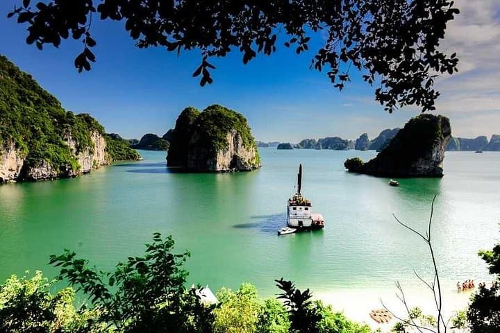 Hanoi to Ninh Binh & Bai Tu Long Bay: 4-Day Cruise, Kayak and Mua Cave Hike photo 4