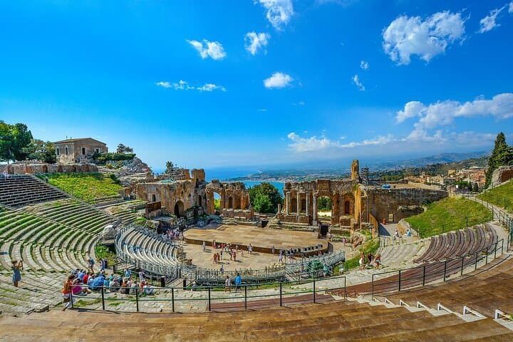 Taormina and Mount Etna Full-Day Tour from Giardini Naxos photo 2