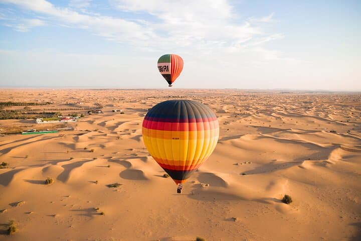 Dubai Sunrise Hot Air Balloon Flight Over the Desert