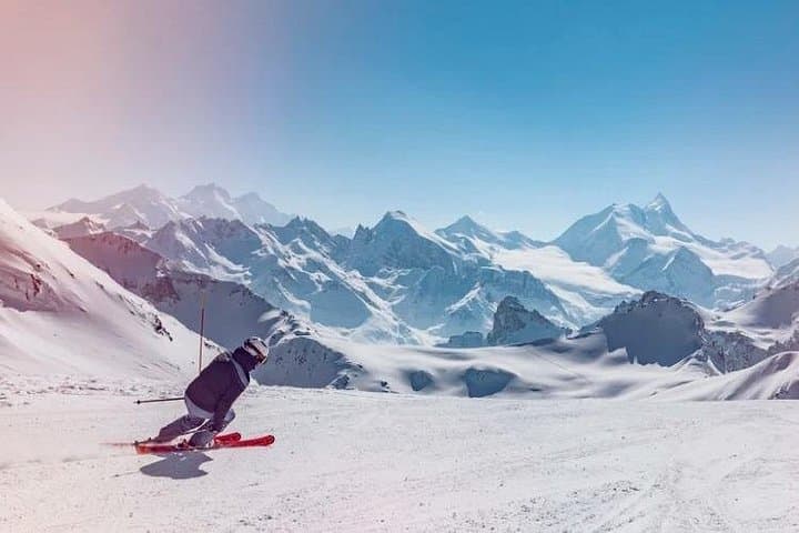 Private 3-Hour Ski Lesson in Crans-Montana — Tailored Coaching on the Swiss Alps photo 3