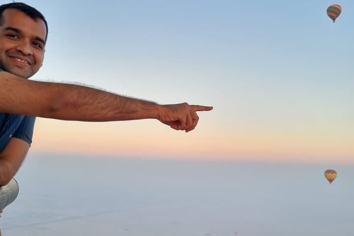 Dubai Sunrise Hot Air Balloon Flight Over the Desert photo 4