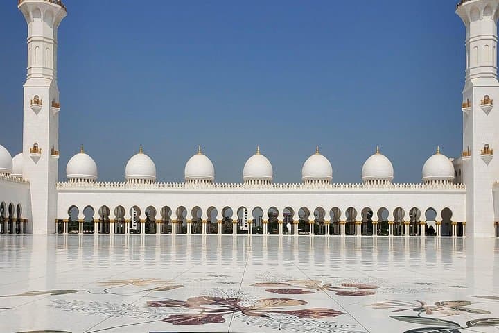 Abu Dhabi Full-Day Private Tour: Sheikh Zayed Mosque, Qasr Al Watan & Louvre Abu Dhabi photo 4