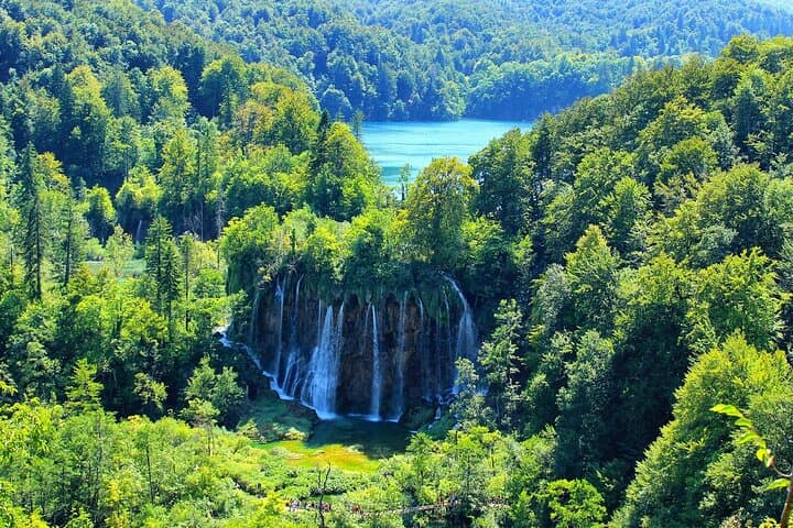 Plitvice Lakes Private Tour from Split — Full-Day Guided Trip to Croatia's Waterfalls photo 2