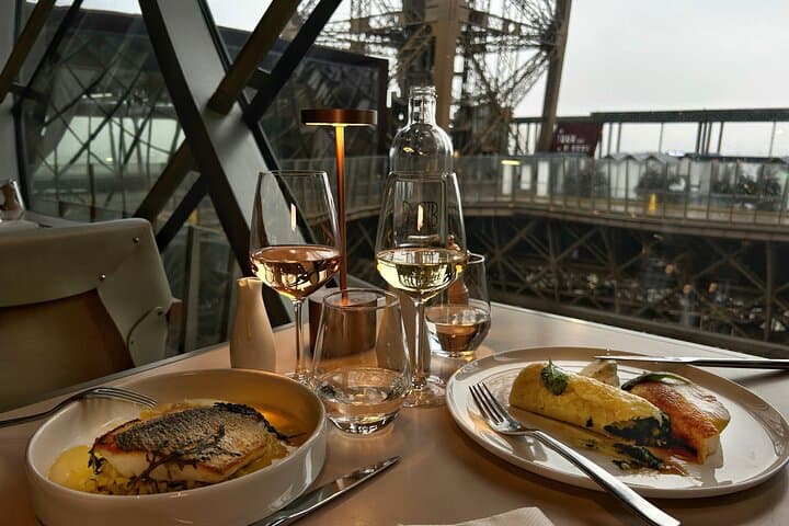 Christmas Lunch at Madame Brasserie on the Eiffel Tower: Festive Lunch with Views in Paris photo 2