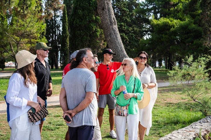Split Electric Rickshaw Tour: Palace, Marjan & Hidden Coastal Gems photo 3