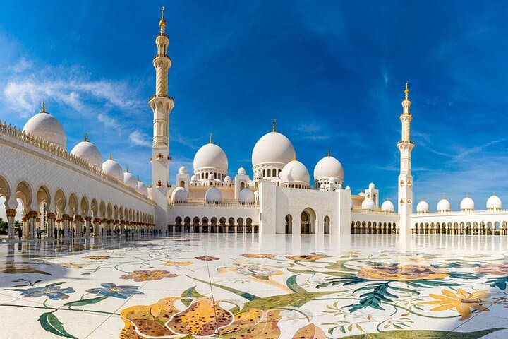Exploring Sheikh Zayed Grand Mosque: Self-Guided Walking Tour & Audioguide photo 5
