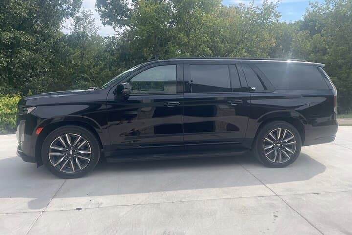 Private Limo Service in Nashville — Luxury Airport Transfers & Event Transportation photo 4