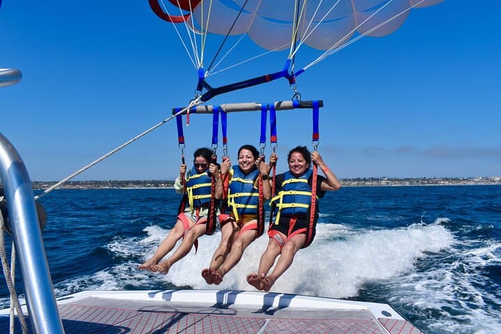 Soar Above Oceanside Harbor: 1-Hour Shared Parasailing Adventure photo 4