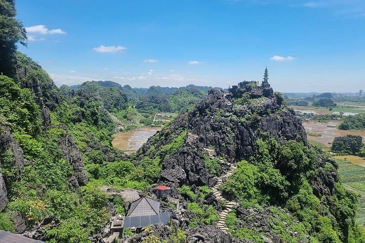 Explore Ninh Binh in a Day: Tam Coc Boat Ride, Mua Cave Hike & Bich Dong Pagoda photo 3