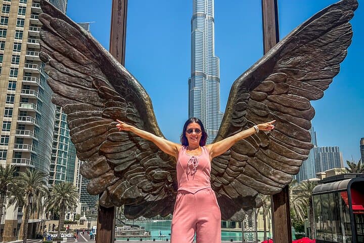 Burj Khalifa Instagram Tour: Private Dubai Downtown Video Shoot photo 3
