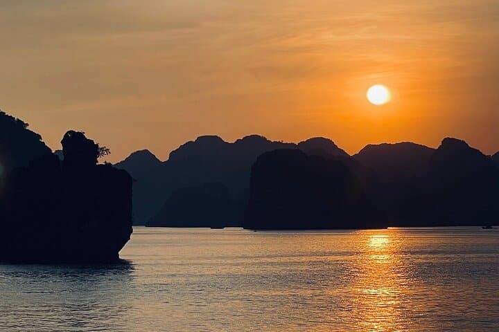 Sunset Cruise on Lan Ha Bay: Cat Ba Boat Tour with Kayaking, Swimming & Floating Village Visit photo 1