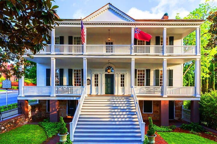 Historian-Guided Downtown Wilmington Walking Tour — Colonial Mansions & Riverwalk photo 5