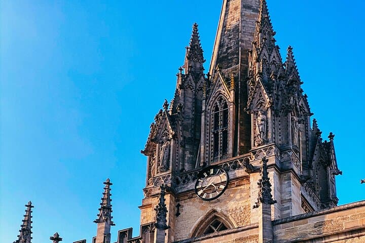 Top 10 Oxford Highlights: Divinity School & New College Walking Tour photo 6