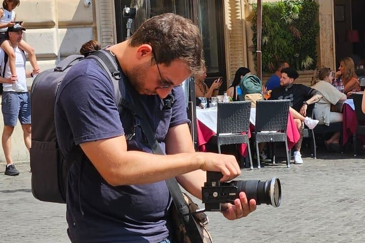 Private Rome Photoshoot — Trevi Fountain & Colosseum Photo Session photo 1