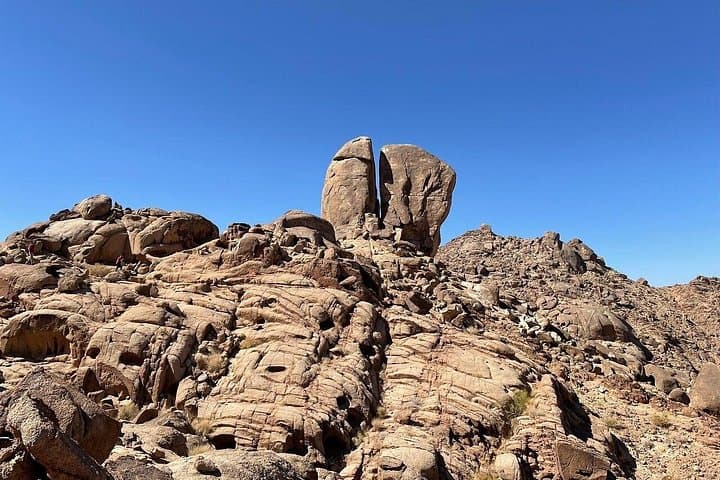 Explore the Path of Moses in Tabuk: 3-Day Historical Hike and Heritage Tour photo 3