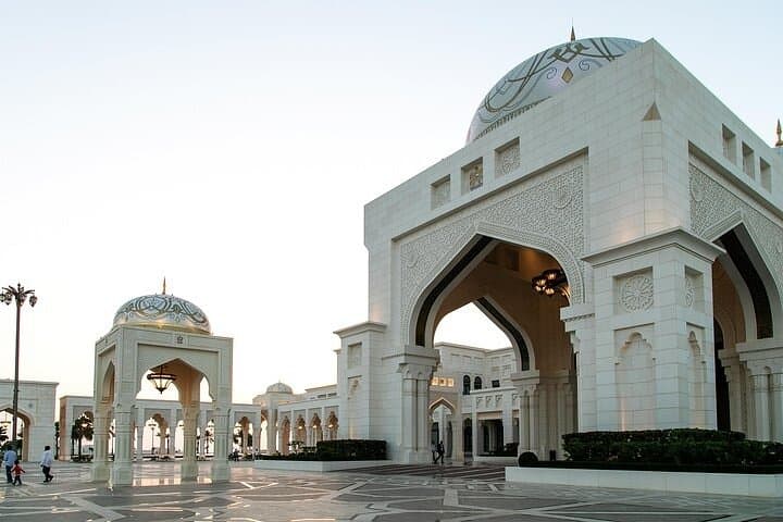 Abu Dhabi Day Trip from Dubai: Sheikh Zayed Mosque, Qasr Al Watan & Corniche photo 4