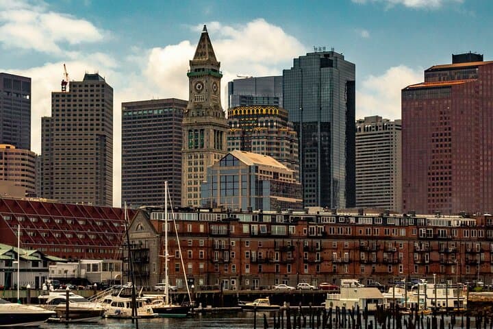 Exploring Boston’s Freedom Trail and Cheers Bar: A Walk Through America’s Revolutionary Heart