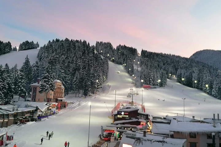 6-Day Ski Rental in Borovets — Ski‑In Ski‑Out Gear Package photo 6
