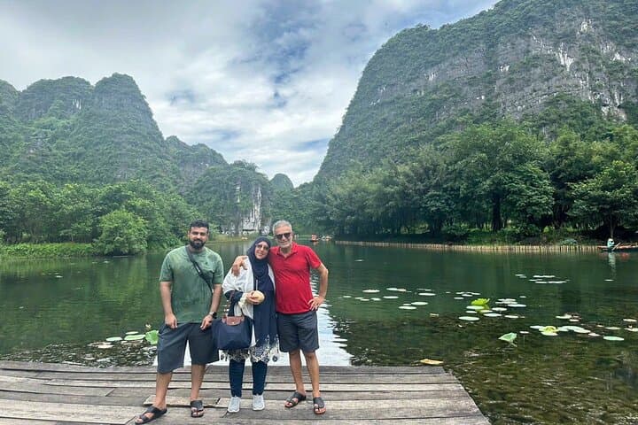 Trang An Boat Trip: Hoa Lu & Mua Cave Small-Group Day Tour photo 3