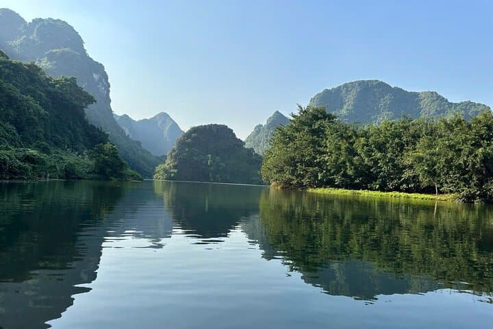 Trang An Boat Trip: Hoa Lu & Mua Cave Small-Group Day Tour photo 4