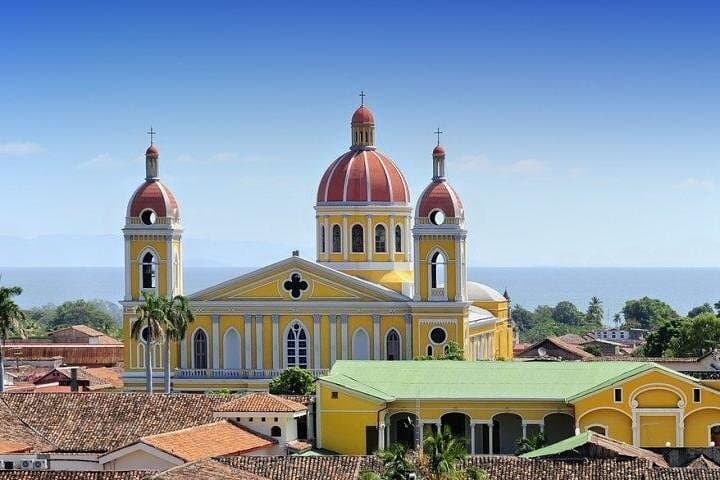 Explore Nicaragua in a Day: Volcanoes, Lakes & Colonial Heritage from Costa Rica photo 5