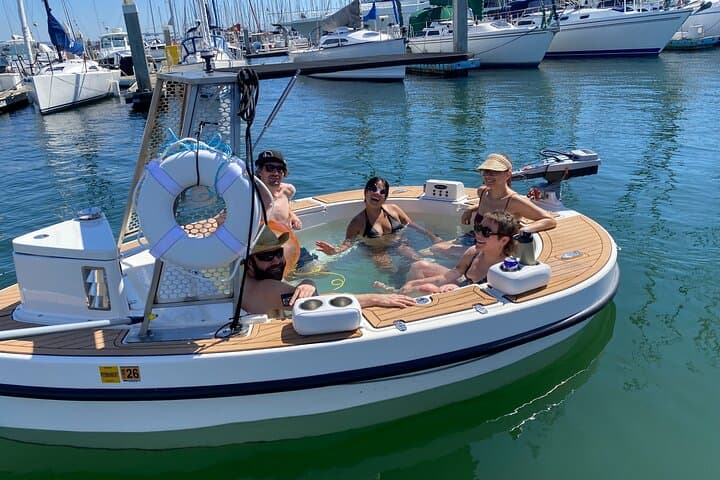 Cruise and Soak: Hot Tub Boat Rentals on the San Francisco Bay photo 3