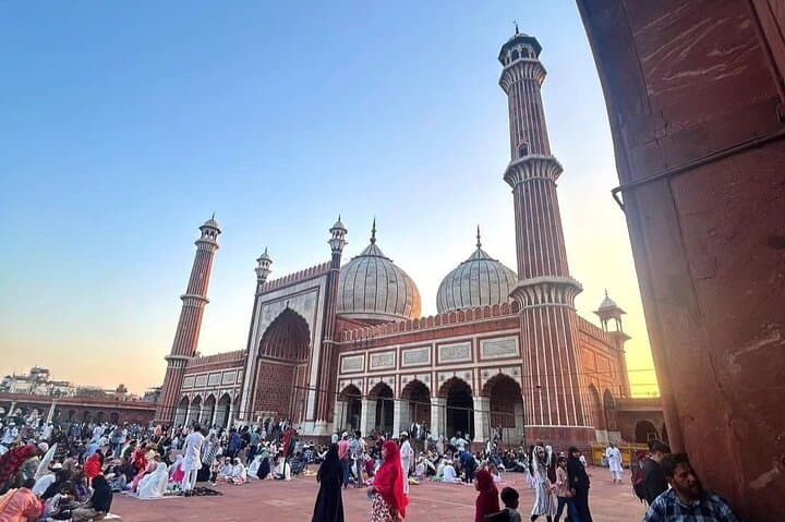 Private Old and New Delhi Half or Full-Day Guided Tour photo 3