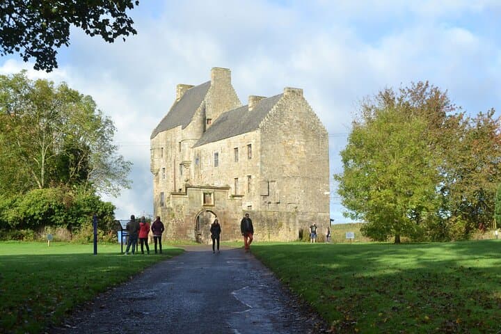 Outlander Castles Day Tour from Glasgow: Doune, Midhope & Blackness