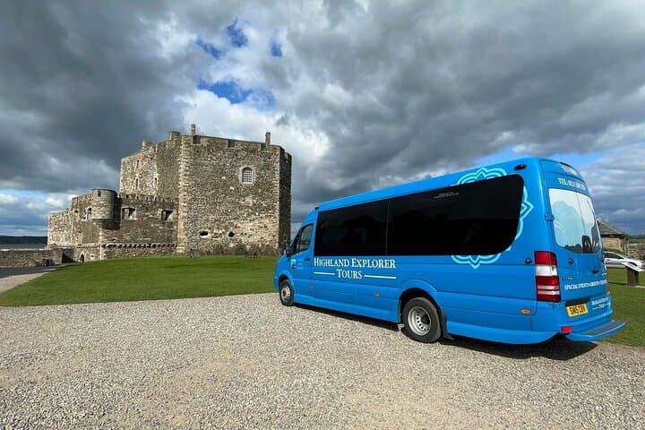 Outlander Castles Day Tour from Glasgow: Doune, Midhope & Blackness photo 2